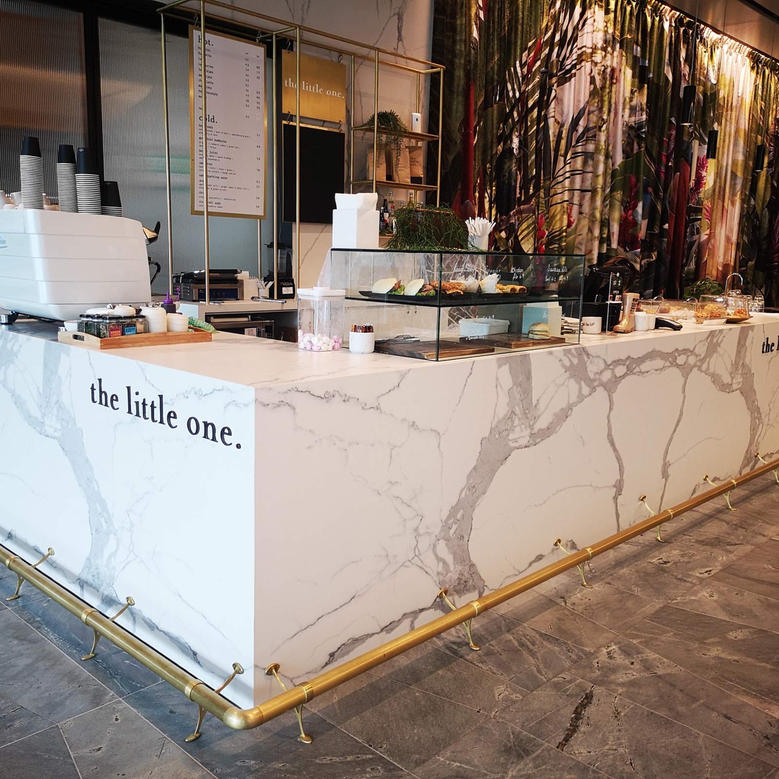 Full shot of Hospitality benchtop  v2