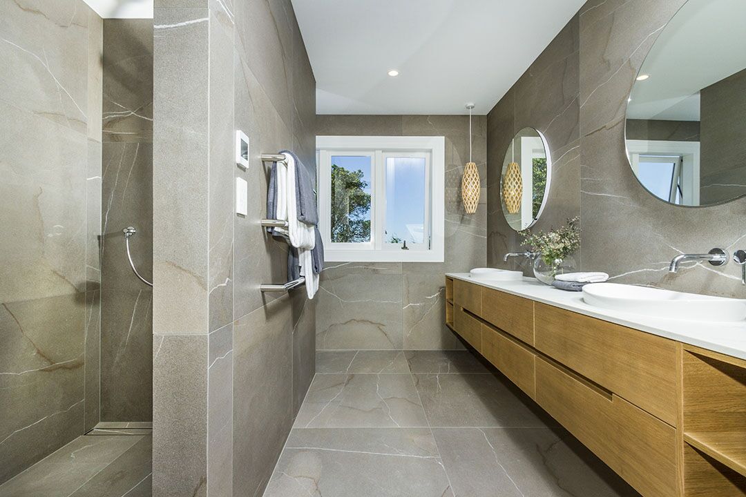 Flavell bathroom Caesarstone